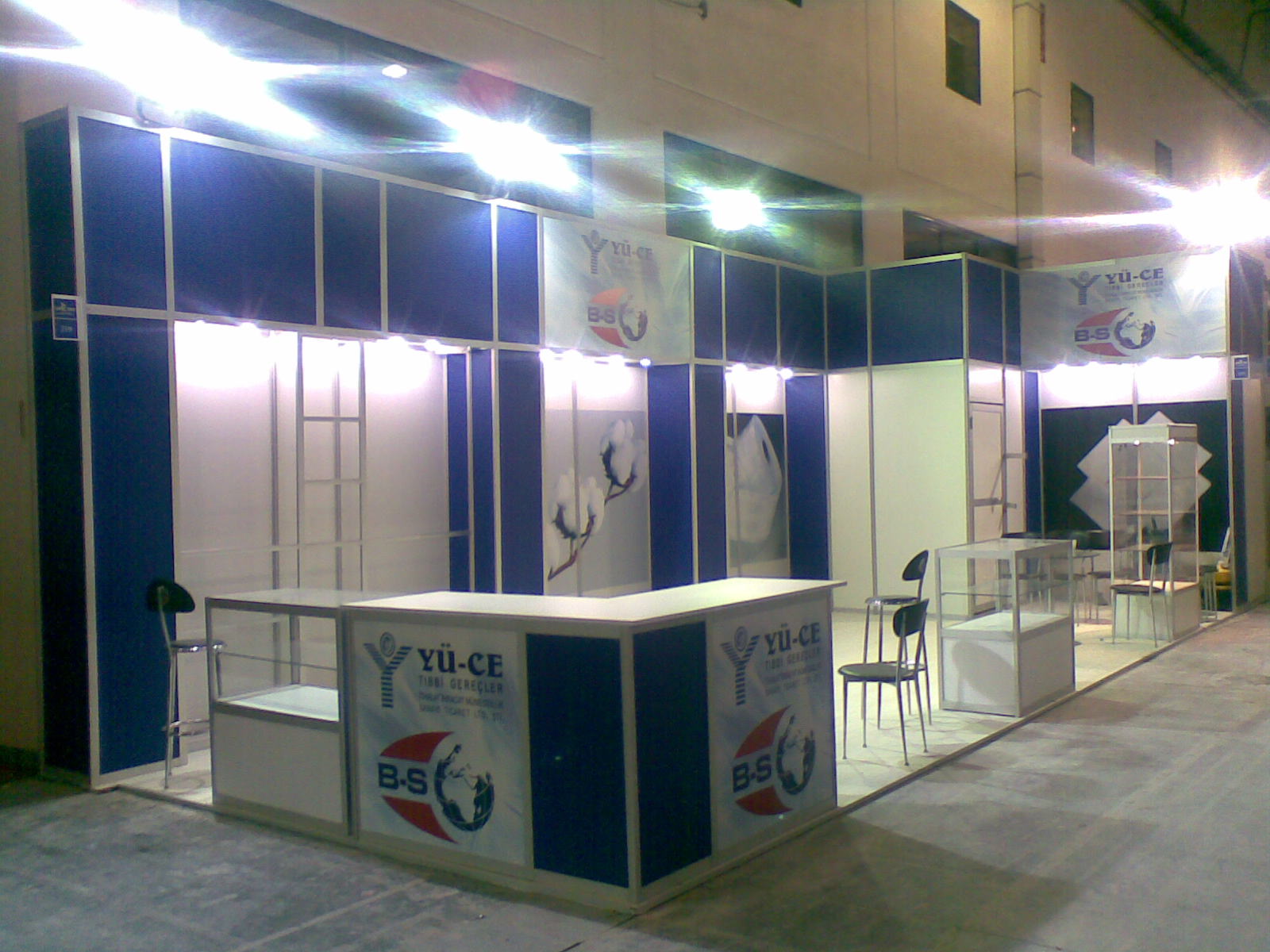 OCTANORM Köşe Stant 01