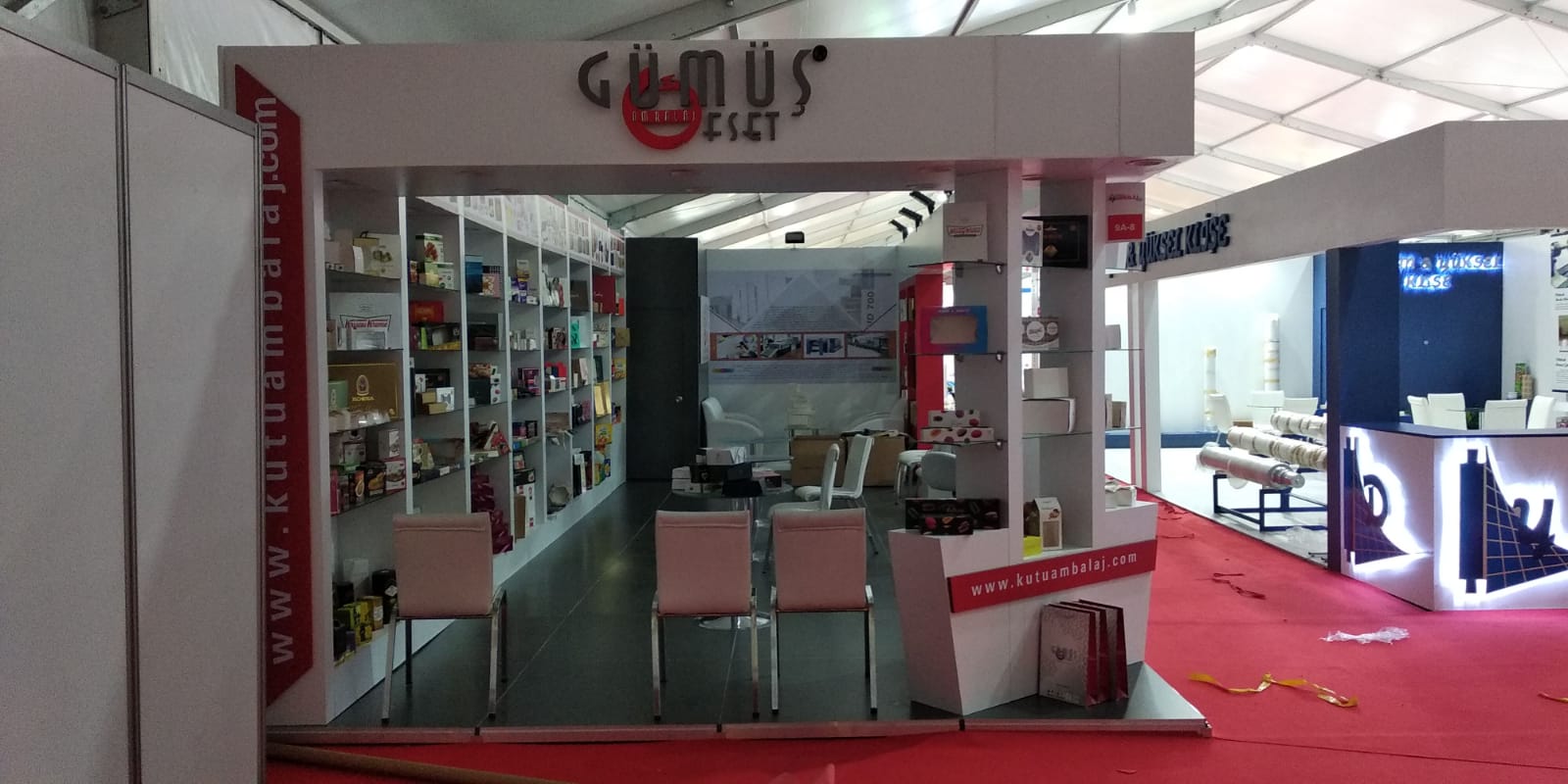 Özel Tasarım Köşe Stant 01