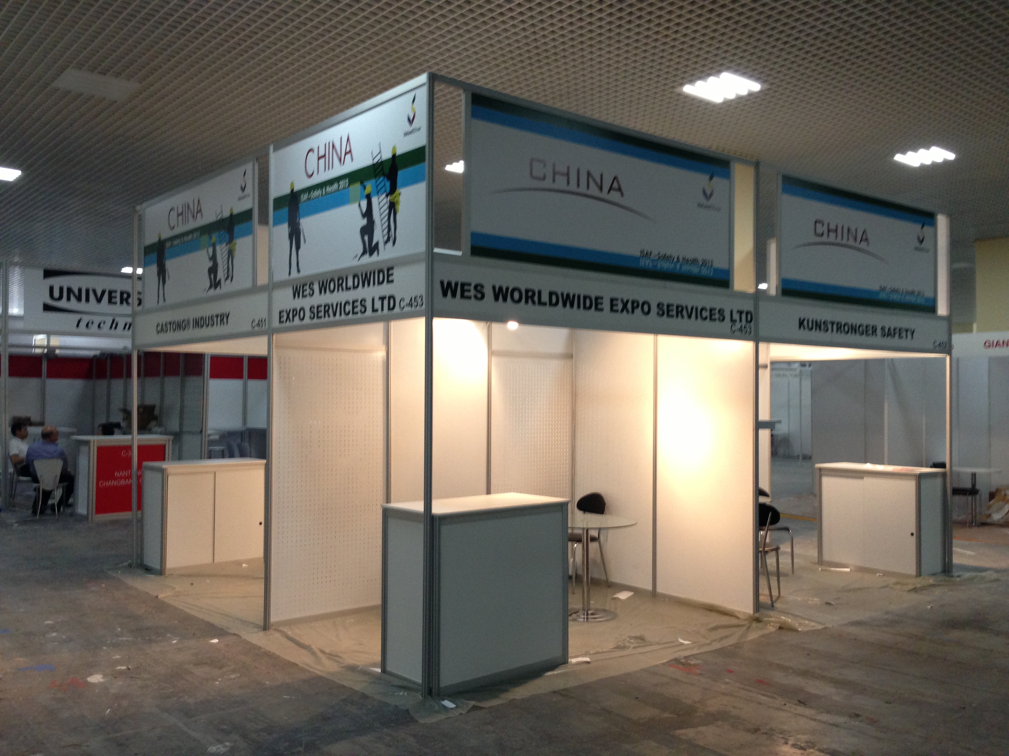 Premium 250–300 cm Ülke Pavyonu 01