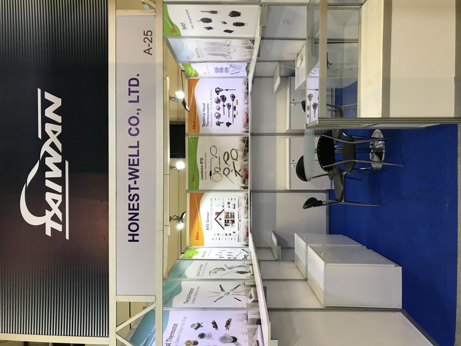 Premium 250–300 厘米 国家展馆